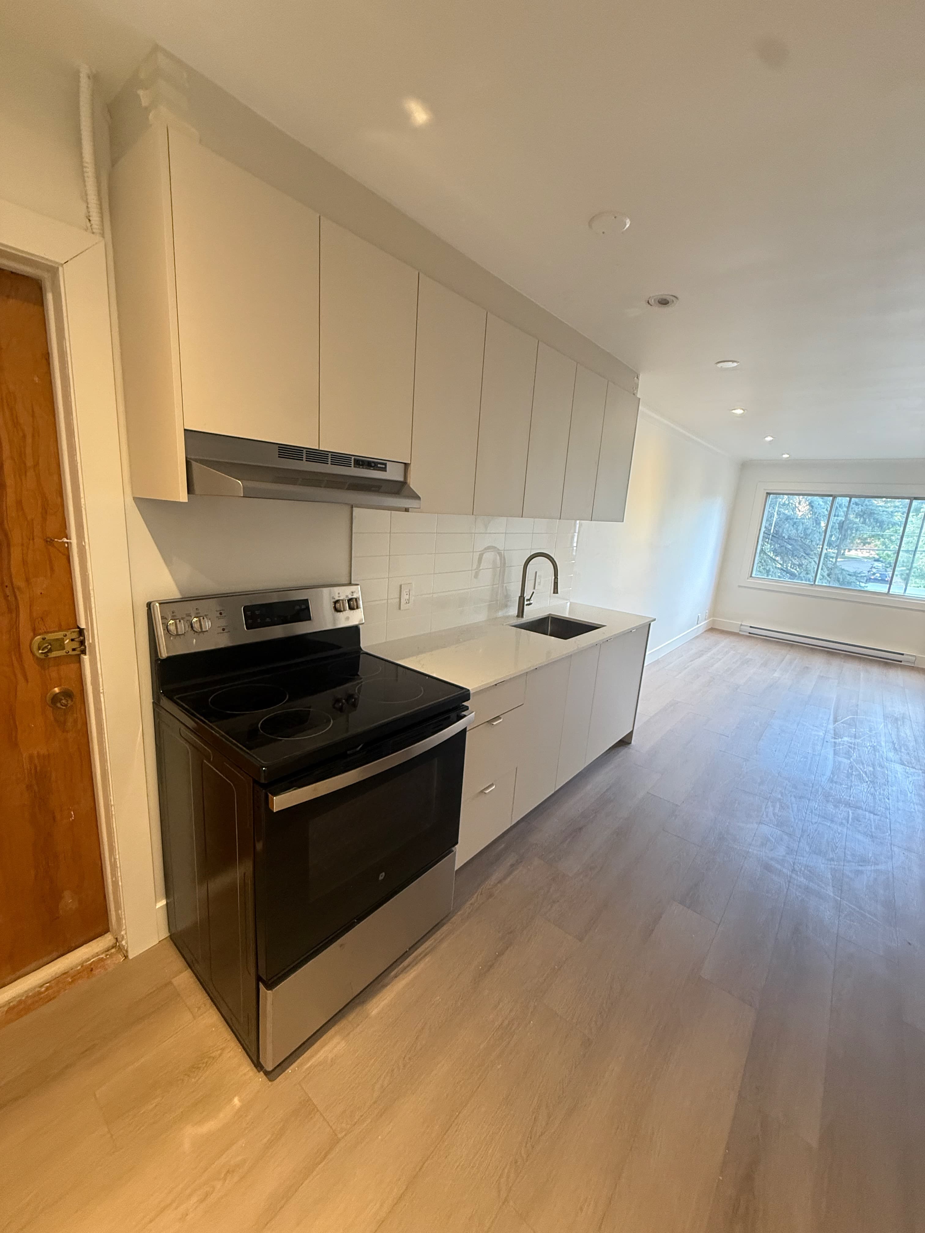 Spacious 2-Bed Loft | Old Montreal