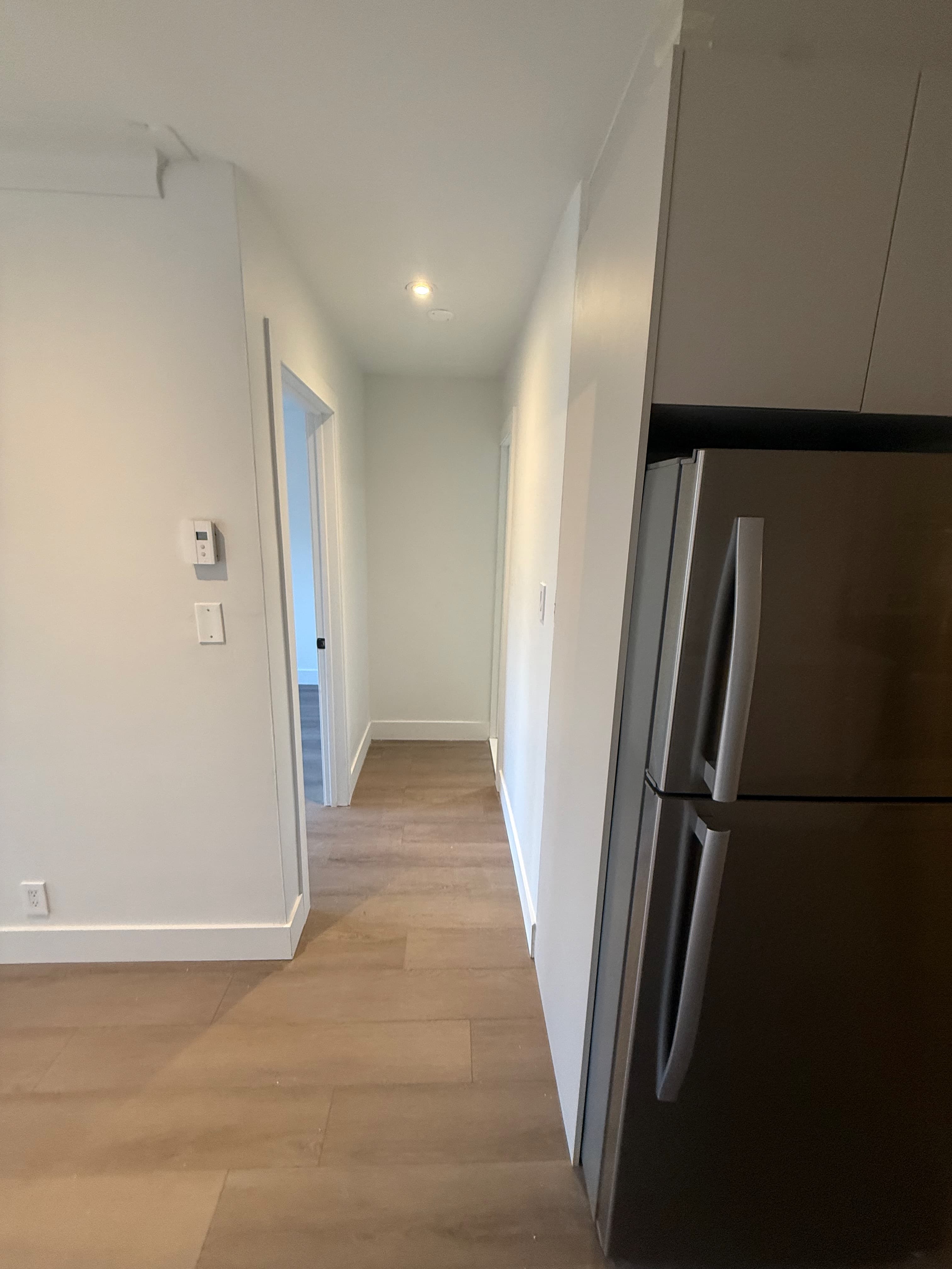 Spacious 2-Bed Loft | Old Montreal - Photo 4