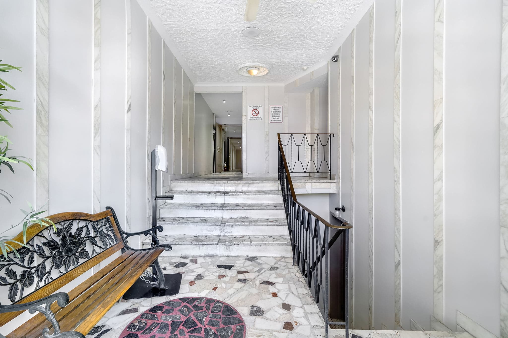 Bright & Spacious 1-Bed | NDG - Photo 12