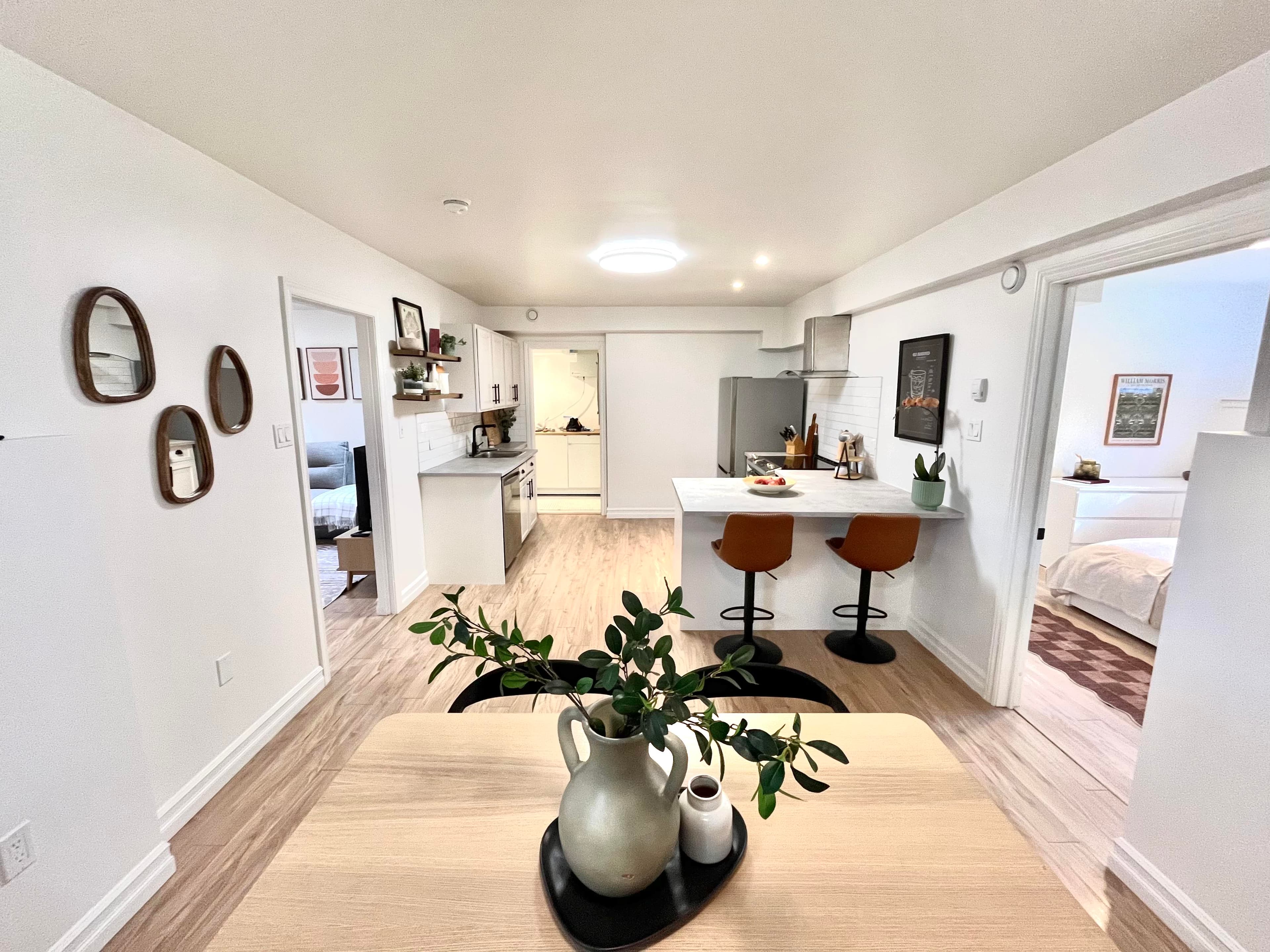 Fully Furnished 1-Bedroom Apartment in Quiet Halifax Neighbourhood ā $2,000/Month - Photo 9