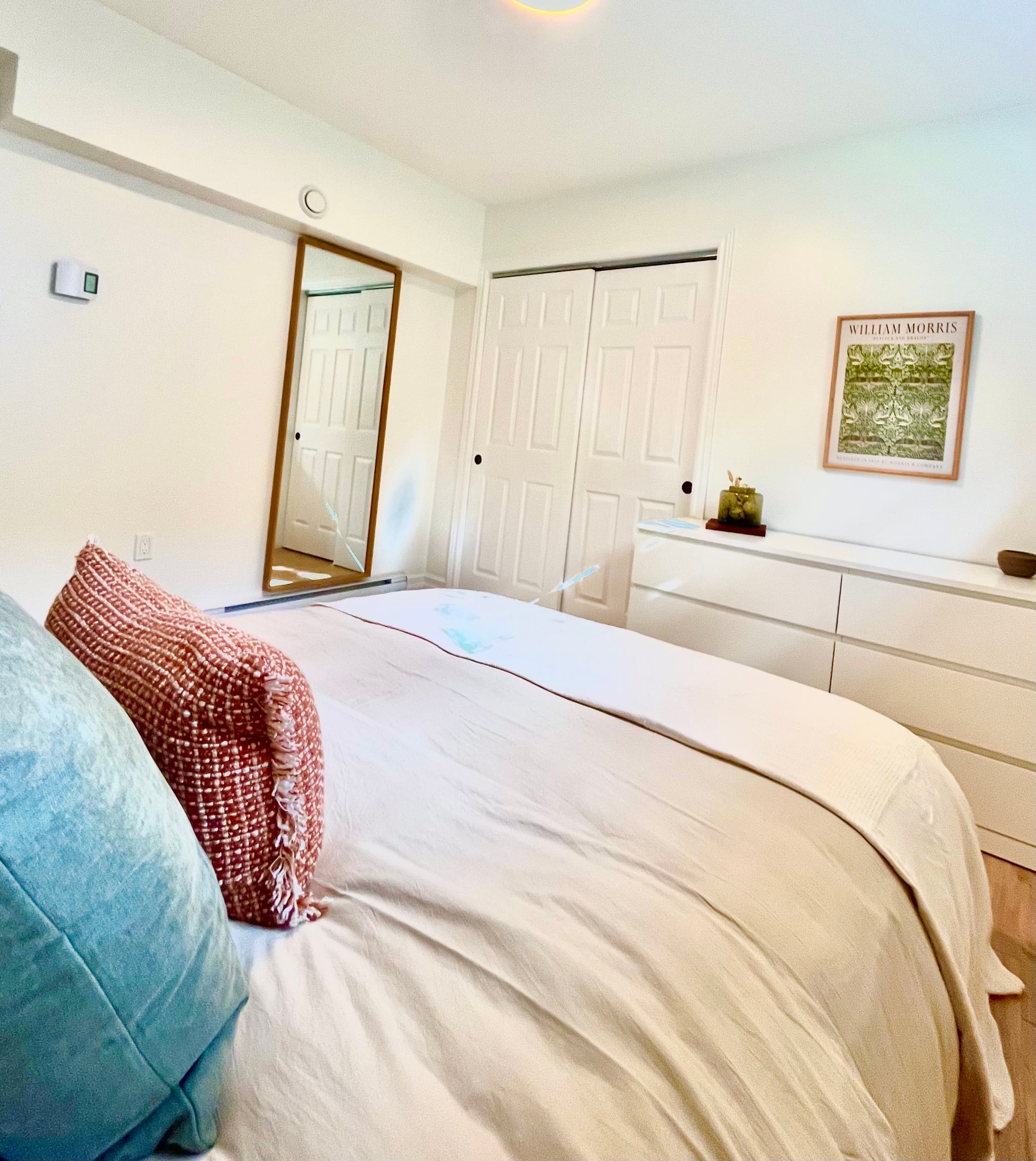Fully Furnished 1-Bedroom Apartment in Quiet Halifax Neighbourhood ā $2,000/Month - Photo 16