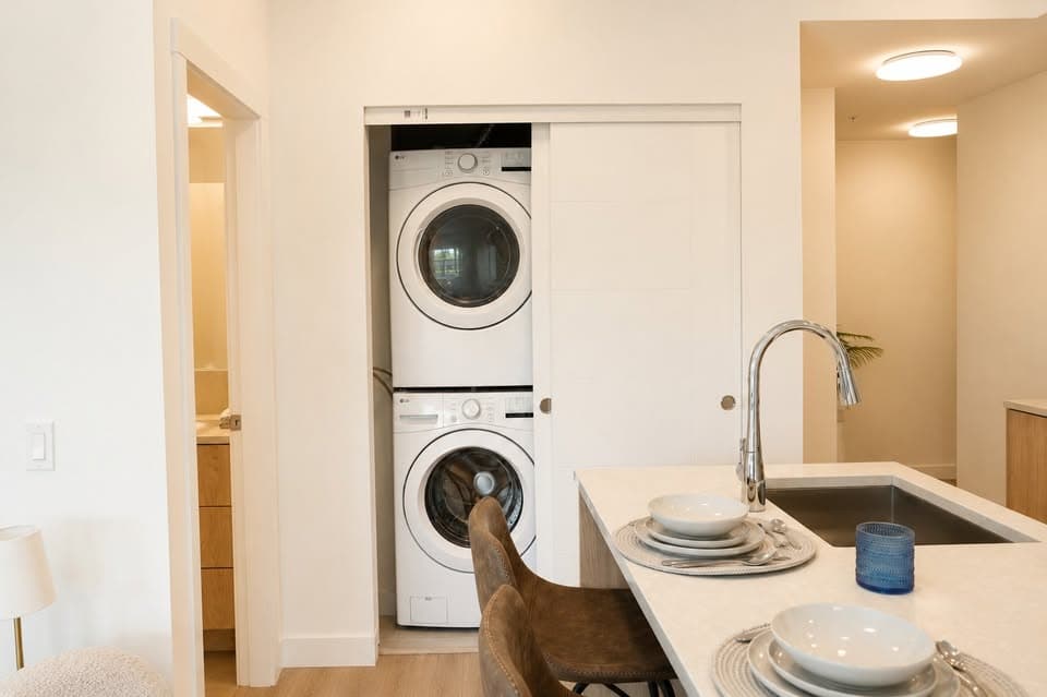 WEST HARBOUR - 1 Bedroom, Brand New Boutique Rental, North Vancouver - Photo 9