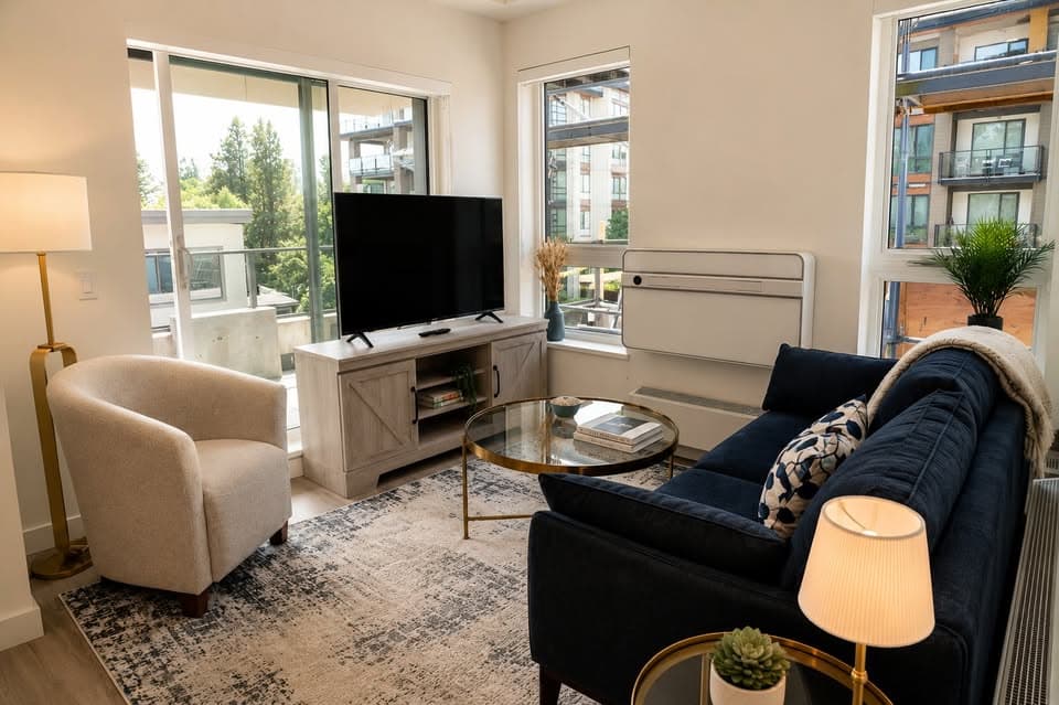 WEST HARBOUR - 2 Bedroom, 1 Bath, Brand New Boutique Rental, North Vancouver - Photo 3
