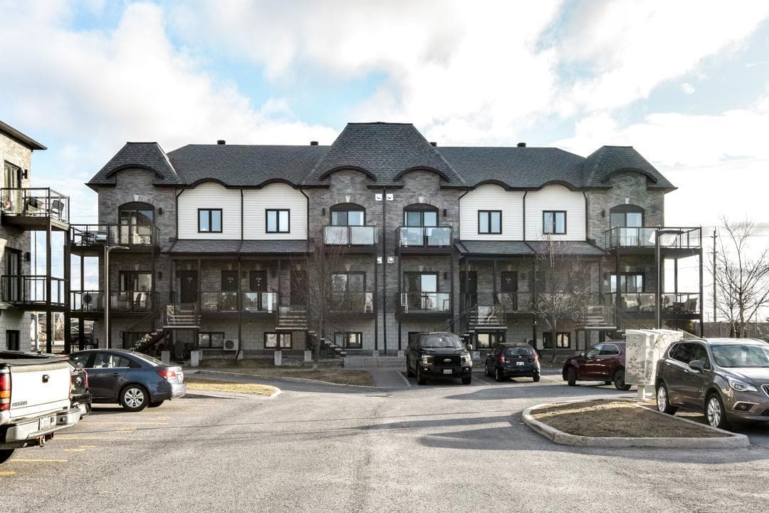 Lake Avenue by Brigil ( Carleton Place ) — 1 Bedroom