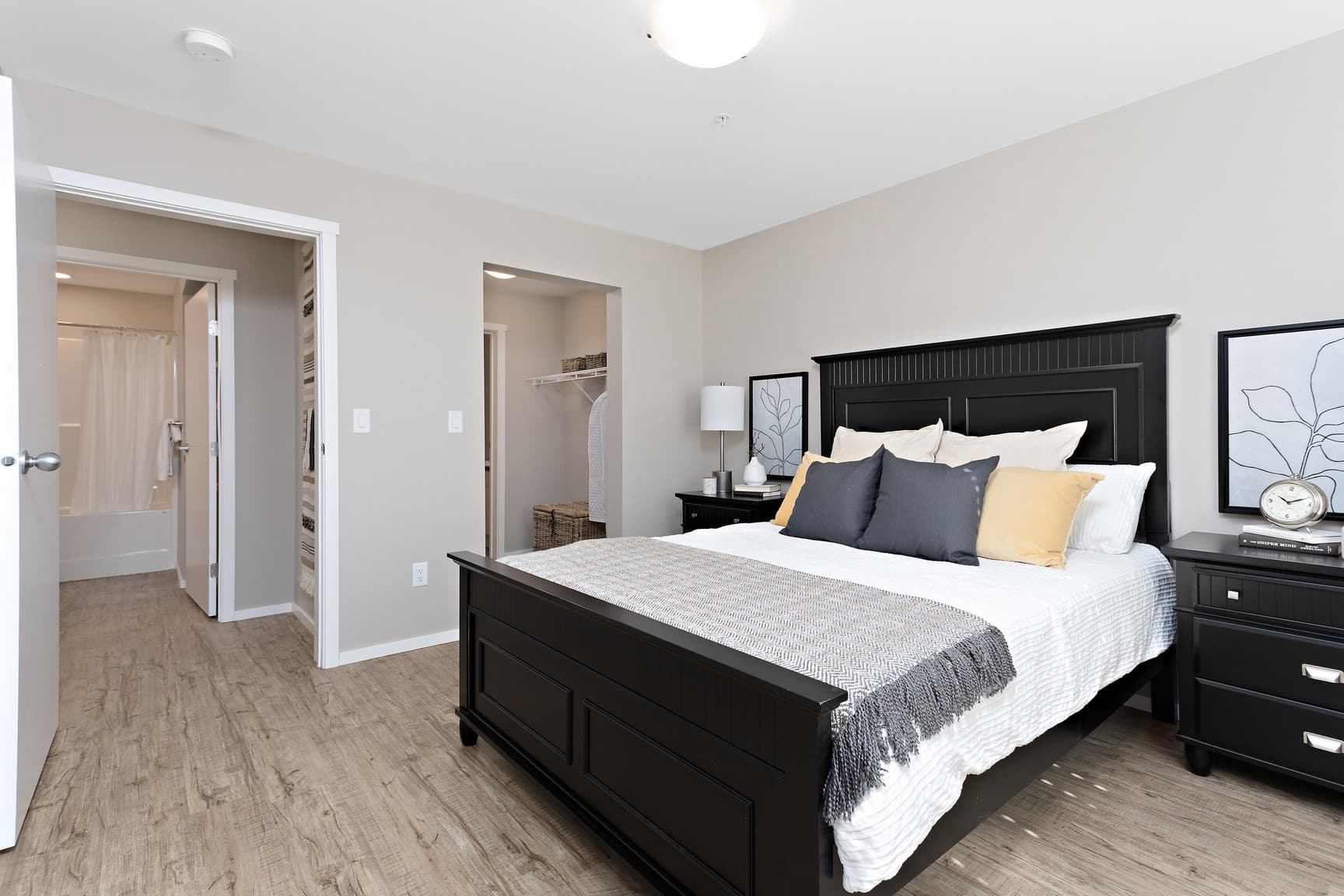 Sierra Greens — Three Bedroom Two Bath - Photo 15