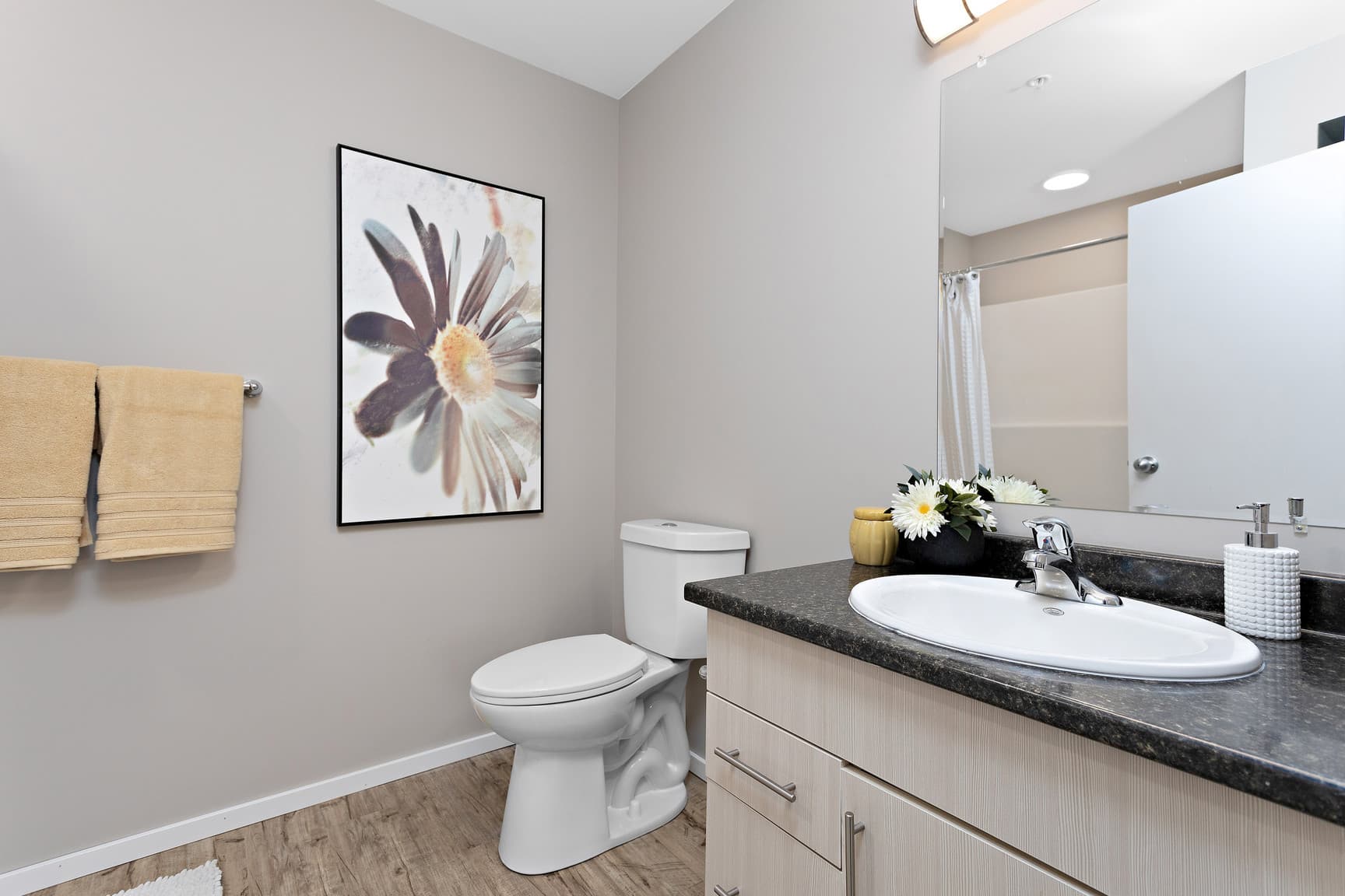 Sierra Greens — Three Bedroom Two Bath - Photo 16