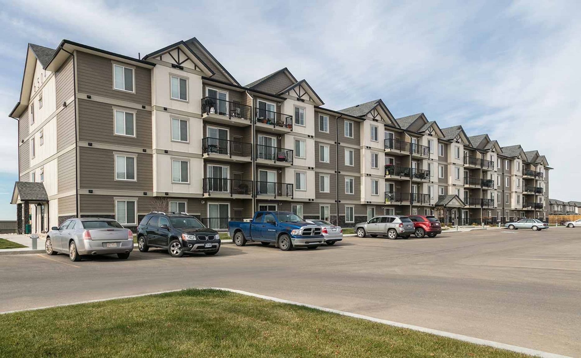 Dansereau Apartments — Two Bedroom Two Bath Den - Photo 2