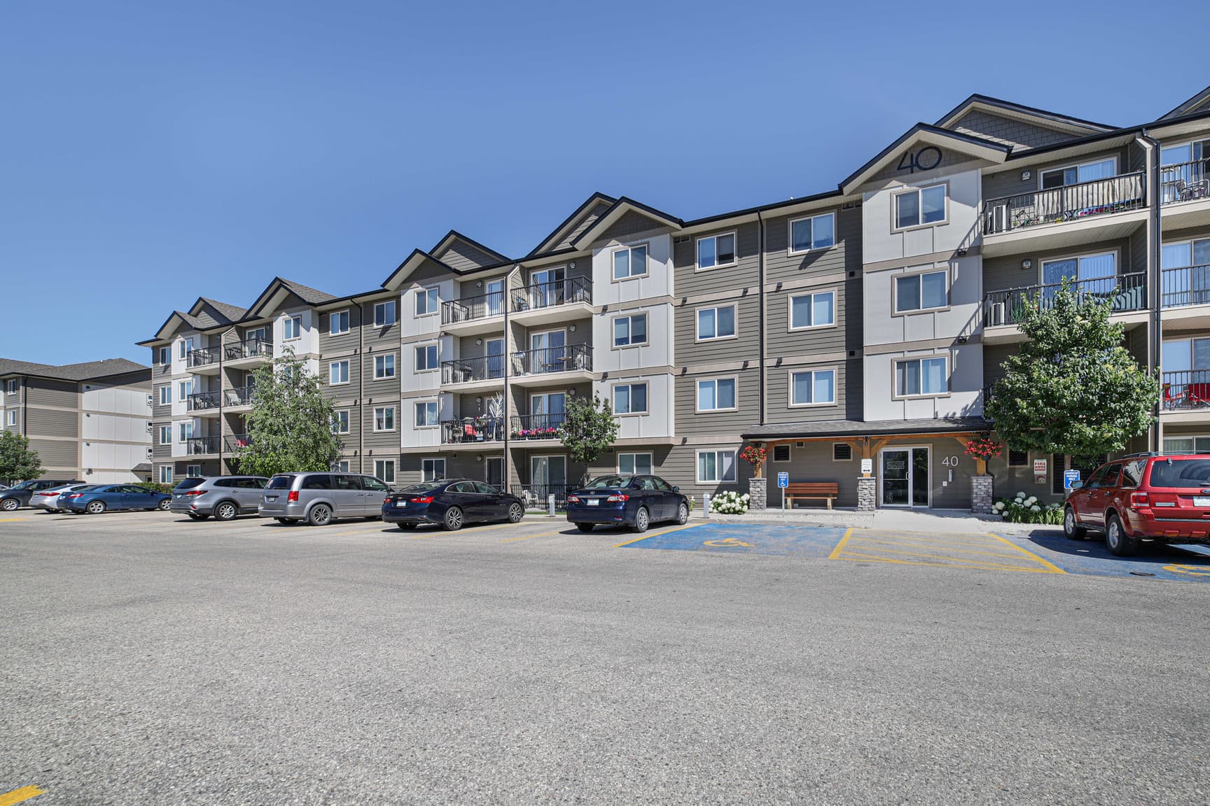 Edgewood Place - Photo 2