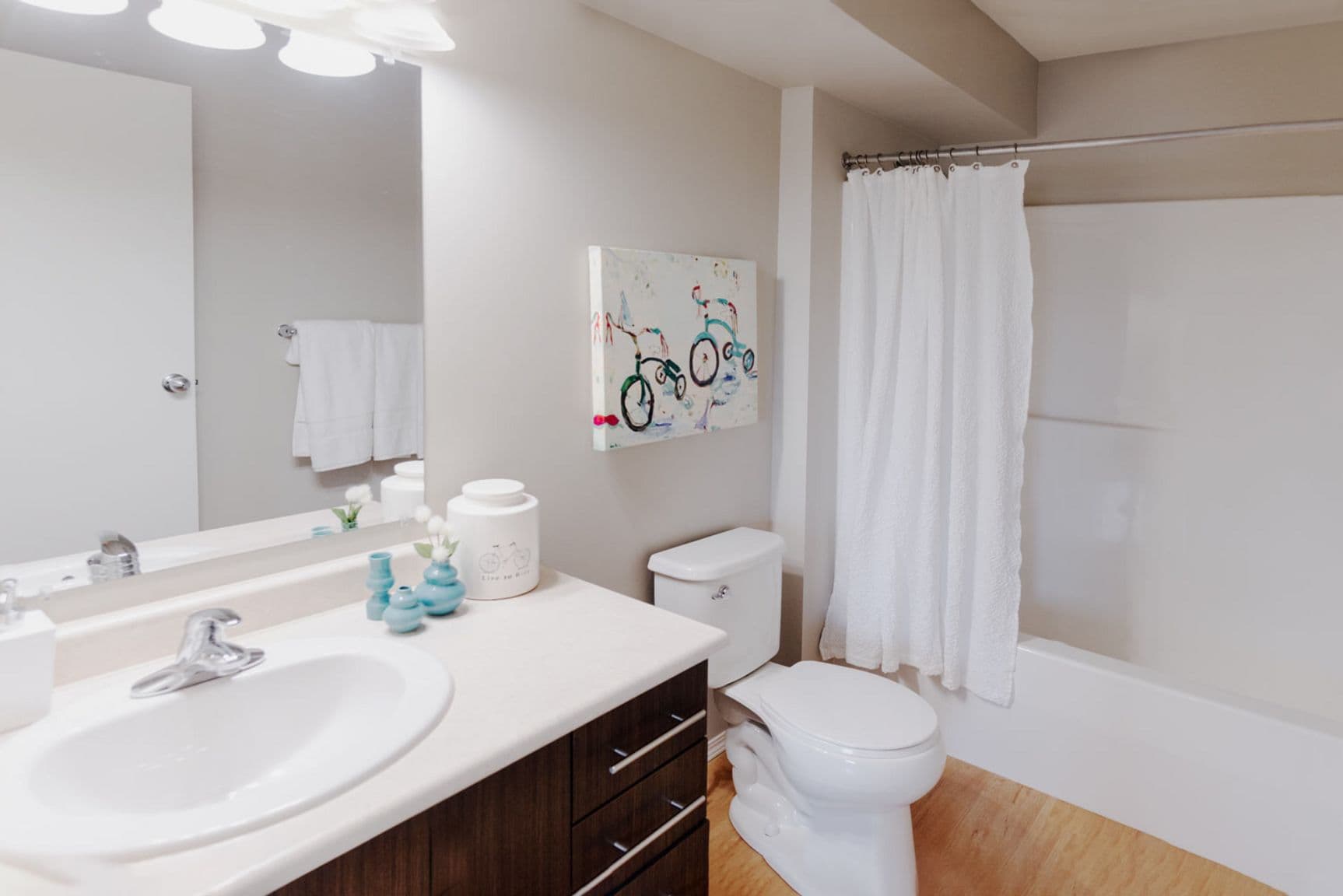 Water's Edge — Two Bedroom One Bath - Photo 11