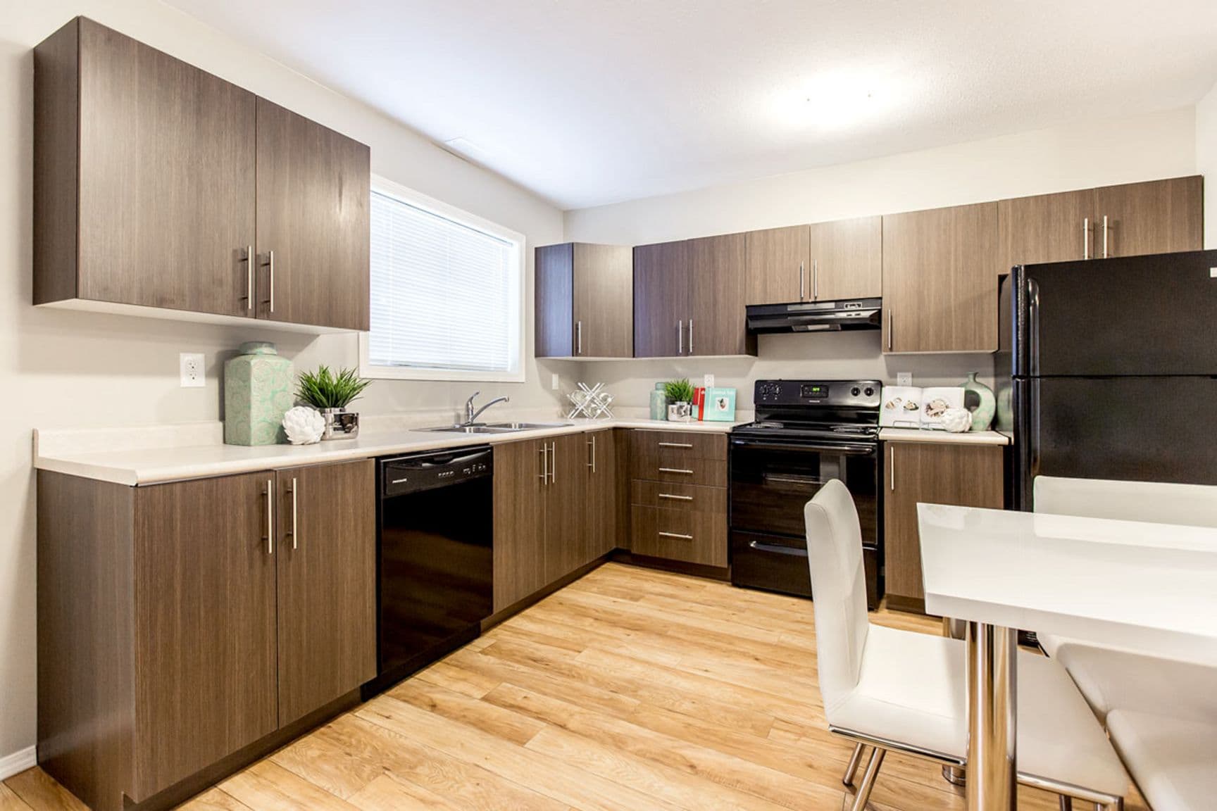 Dansereau Townhomes — Three Bedroom 1.5 Bath - Photo 5
