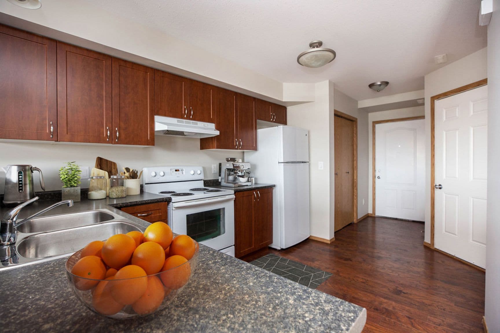 Camille Townhomes — Three Bedroom 2.5 Bath - Photo 7