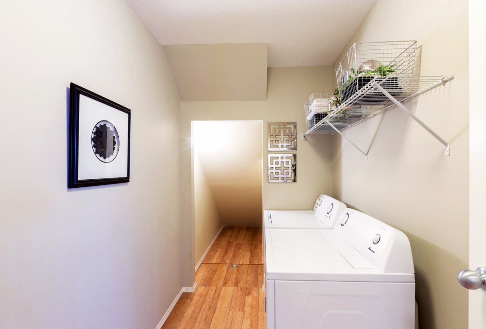 Windermere Townhomes — Three Bedroom 1.5 Bath - Photo 11