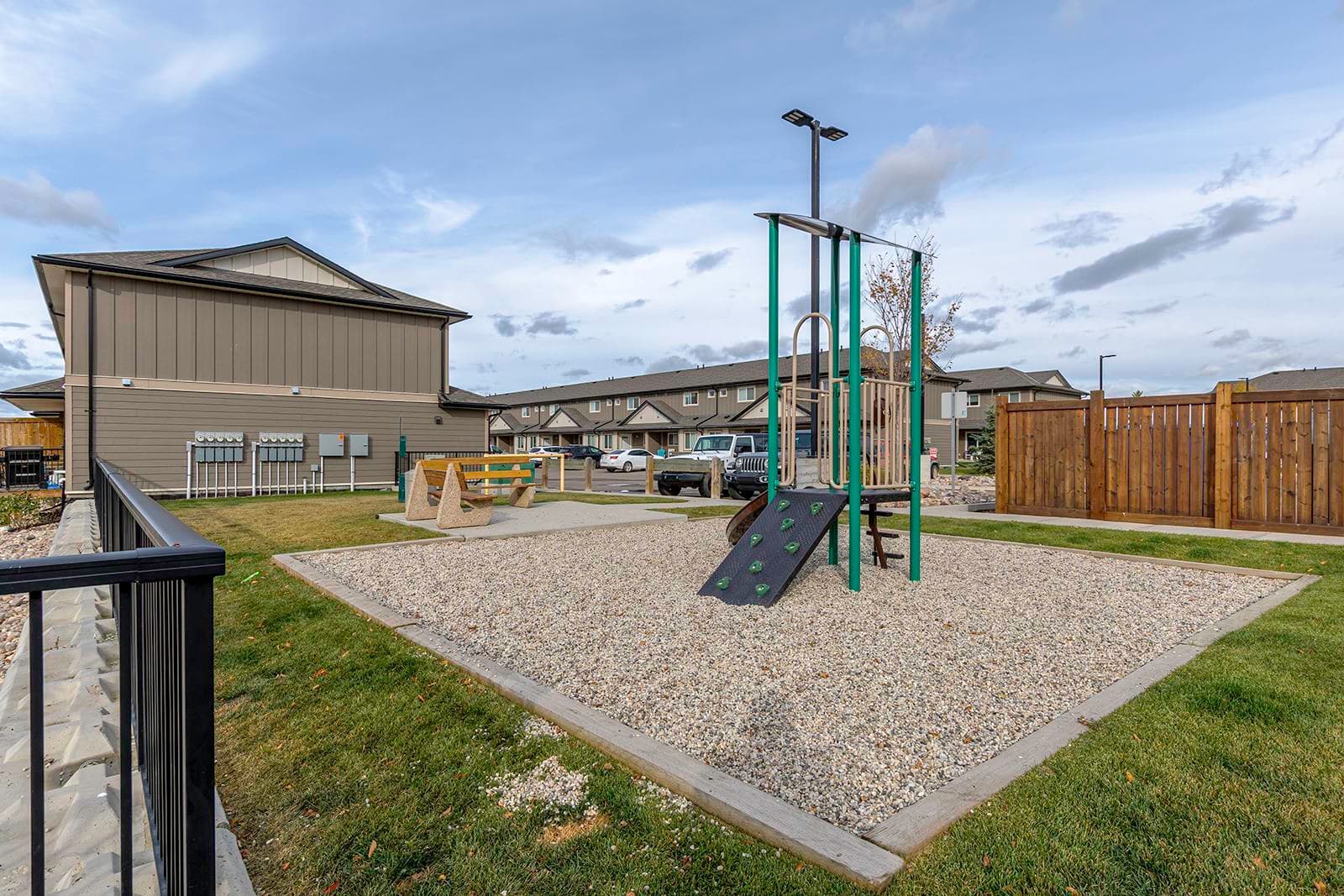 Windermere Townhomes — Three Bedroom 1.5 Bath - Photo 12