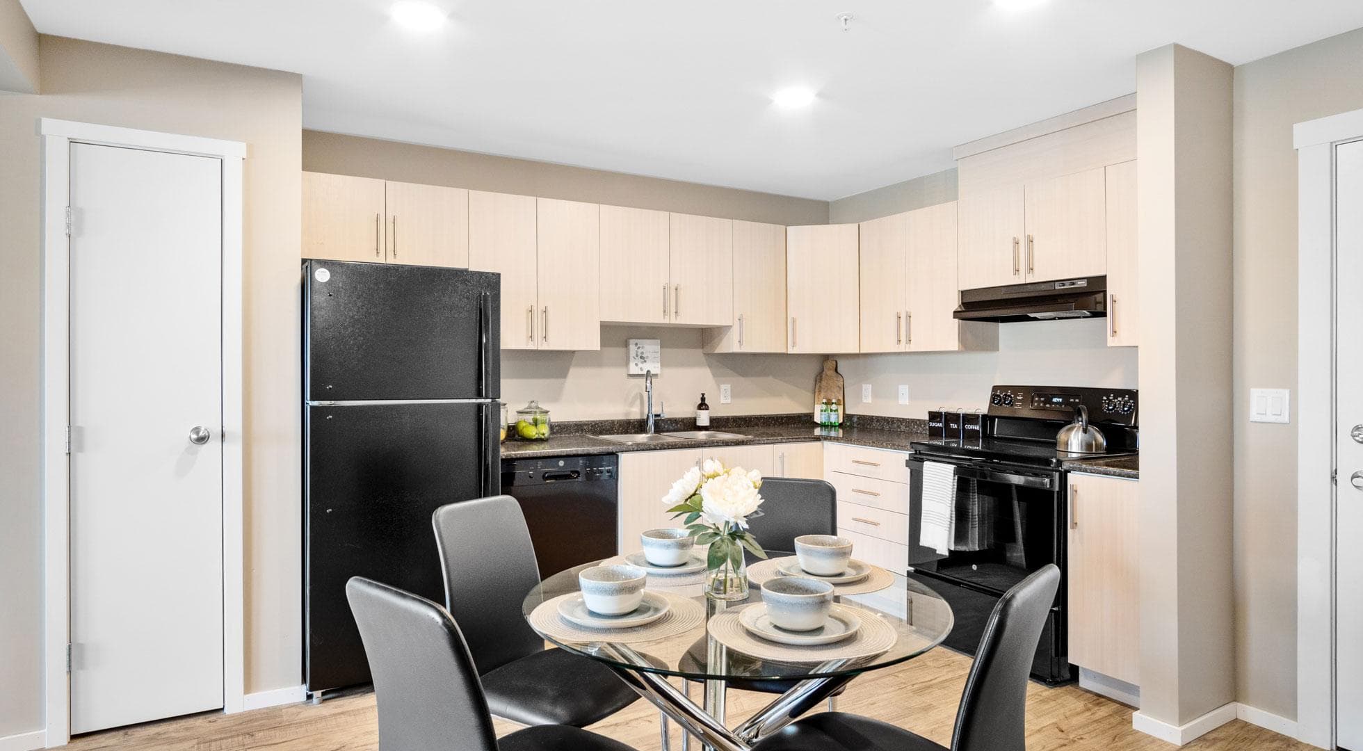 Juniper Gardens — Three Bedroom Two Bath - Photo 8