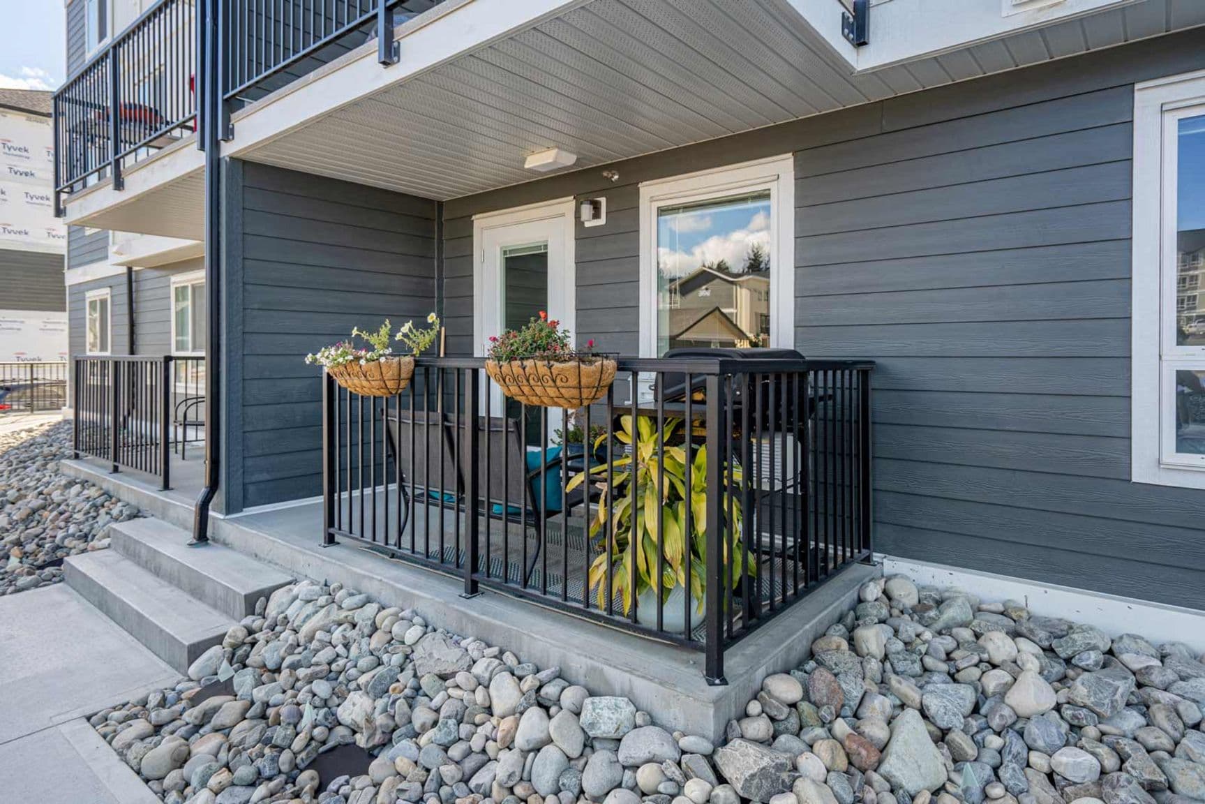 Rockyview Place — Three Bedroom Two Bath - Photo 17