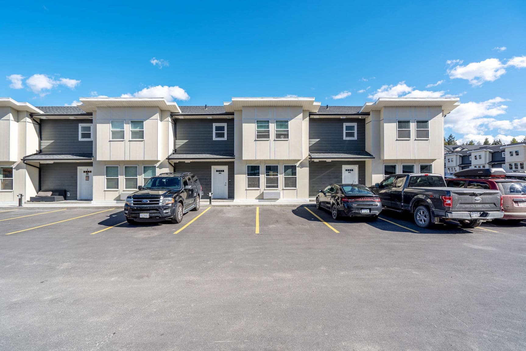 Rockyview Place Townhomes — Three Bedroom 2.5 Bath - Photo 2