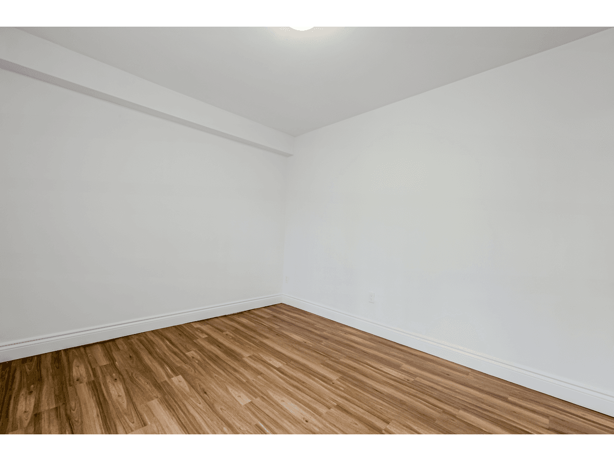 161 St George Street — Studio - Photo 13