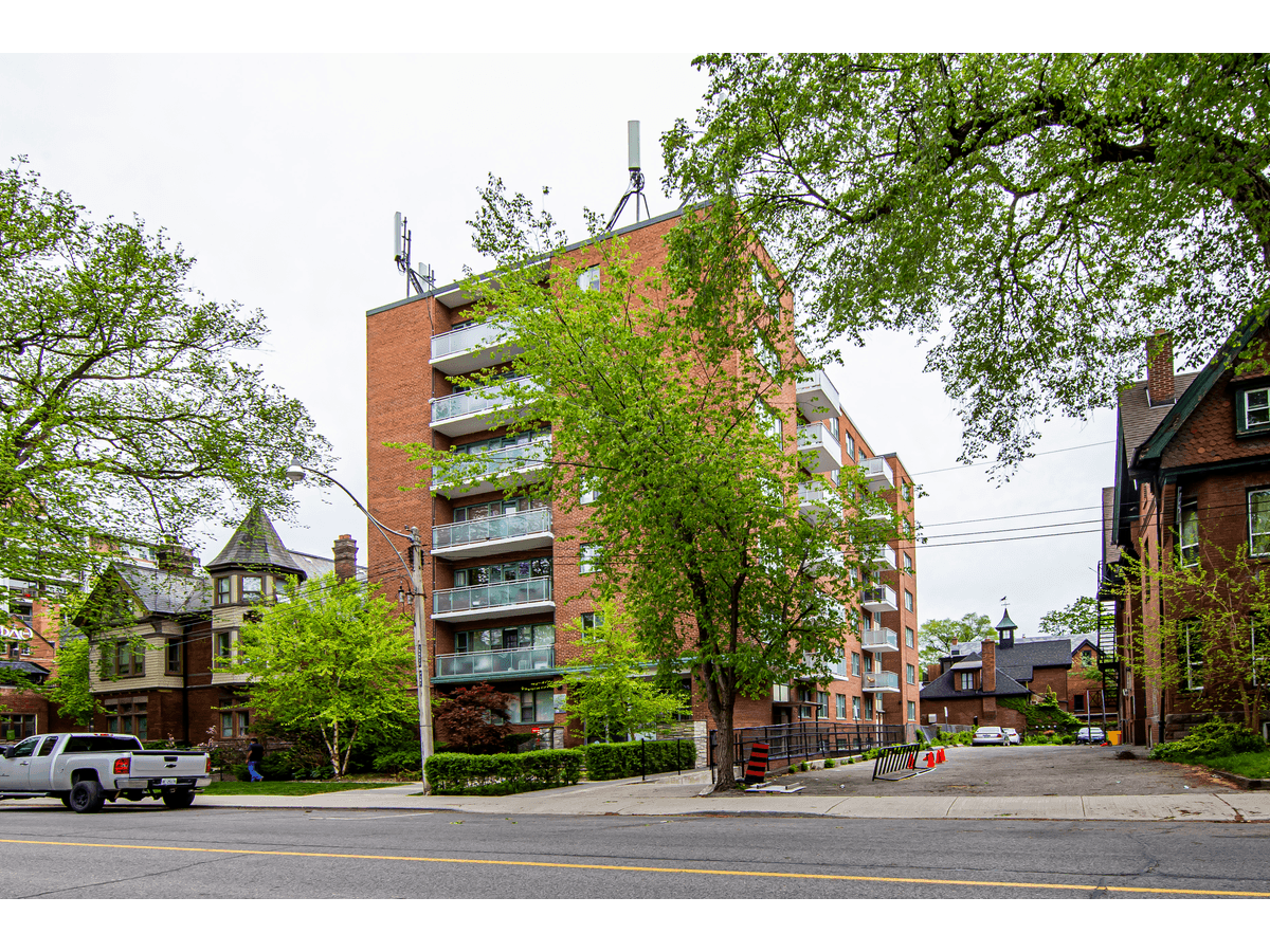 161 St George Street — Studio - Photo 18