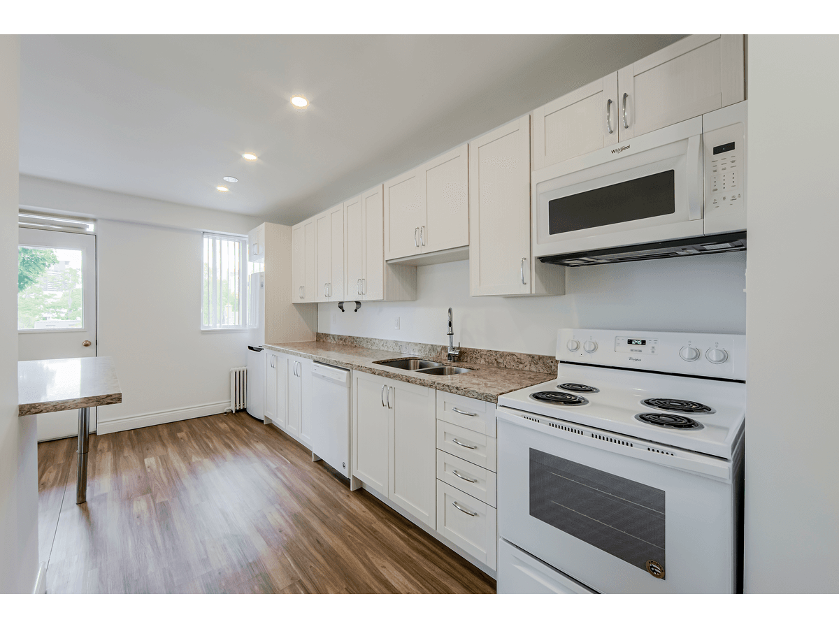161 St George Street — Studio - Photo 3