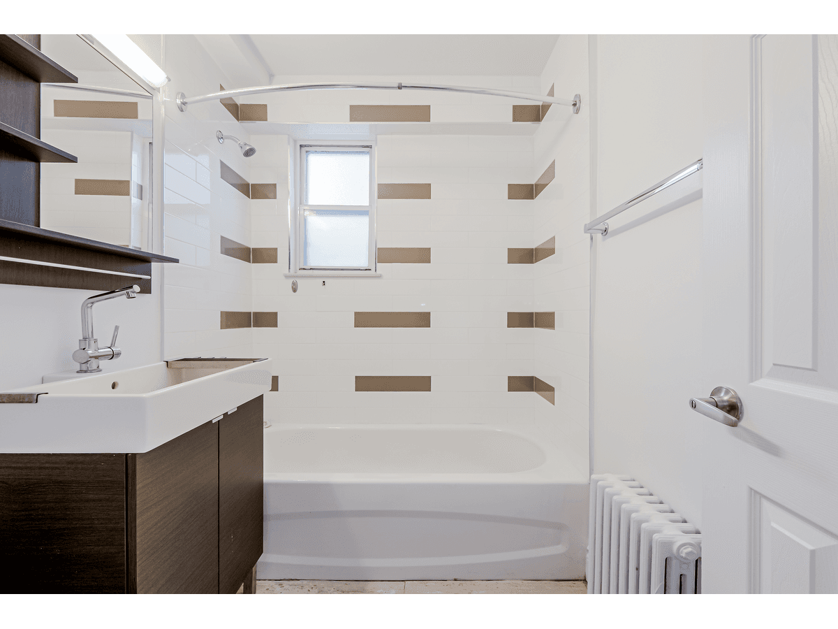 161 St George Street — Studio - Photo 9