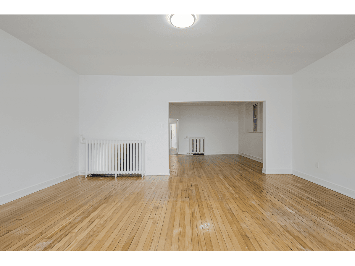 723 Bloor Street West — 2 BEDROOM - Photo 12