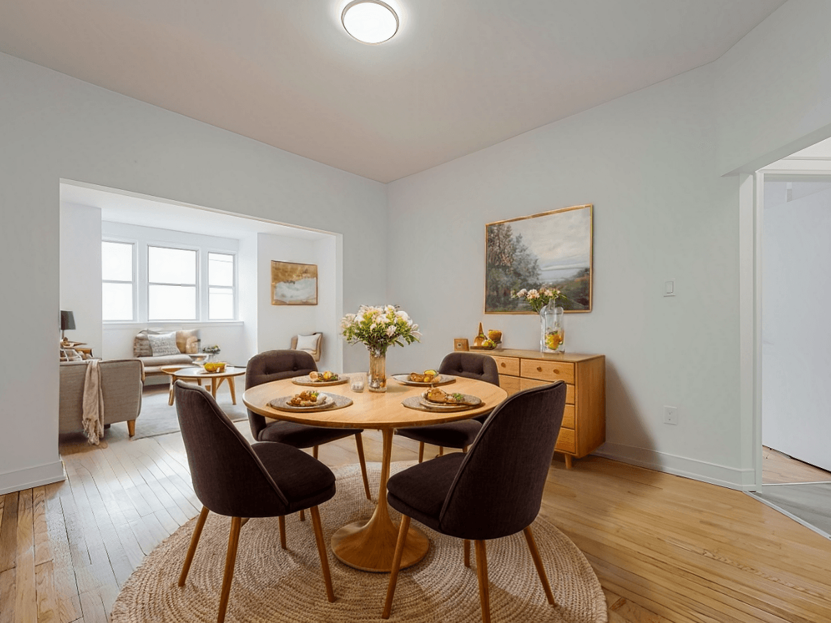 723 Bloor Street West — 2 BEDROOM - Photo 3
