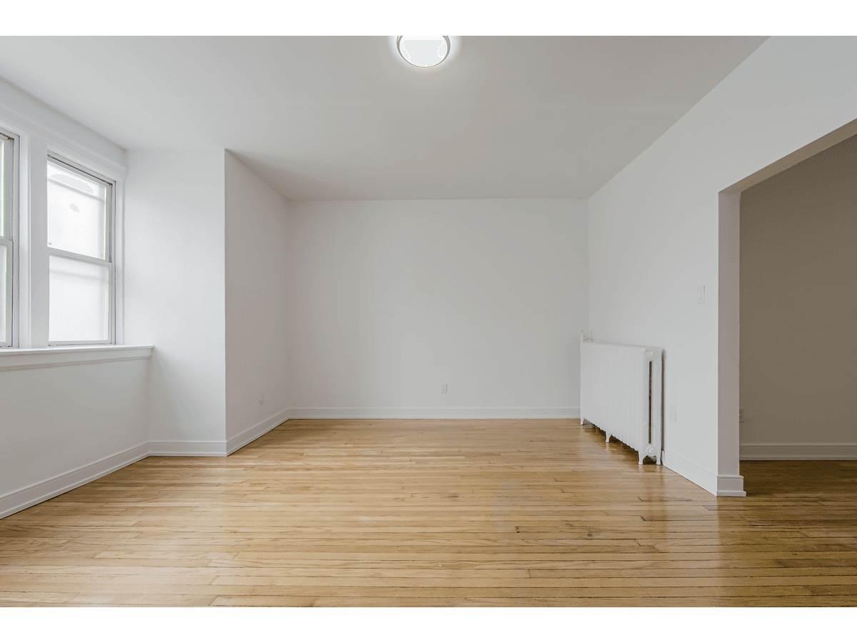 723 Bloor Street West — 2 BEDROOM - Photo 9