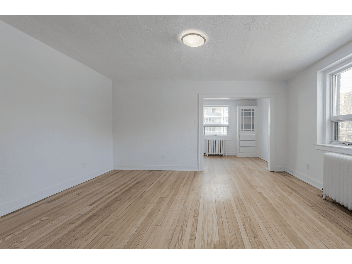 391 Sherbourne Street — 1 BEDROOM - Photo 10