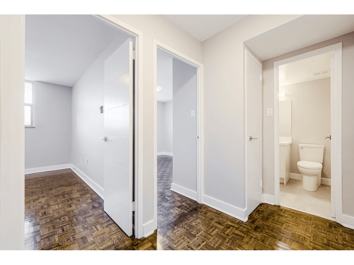 70 Park Street East — 1 BEDROOM - Photo 12