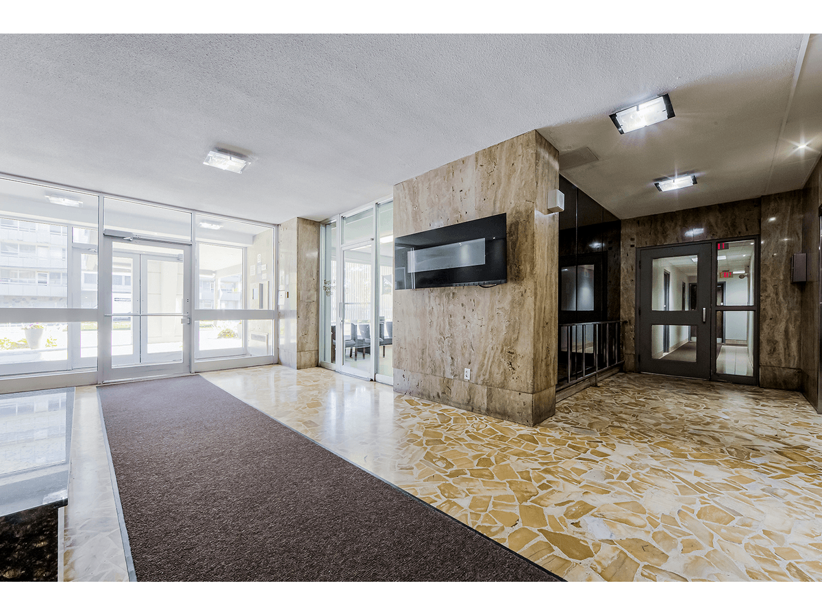 70 Park Street East — 1 BEDROOM - Photo 21