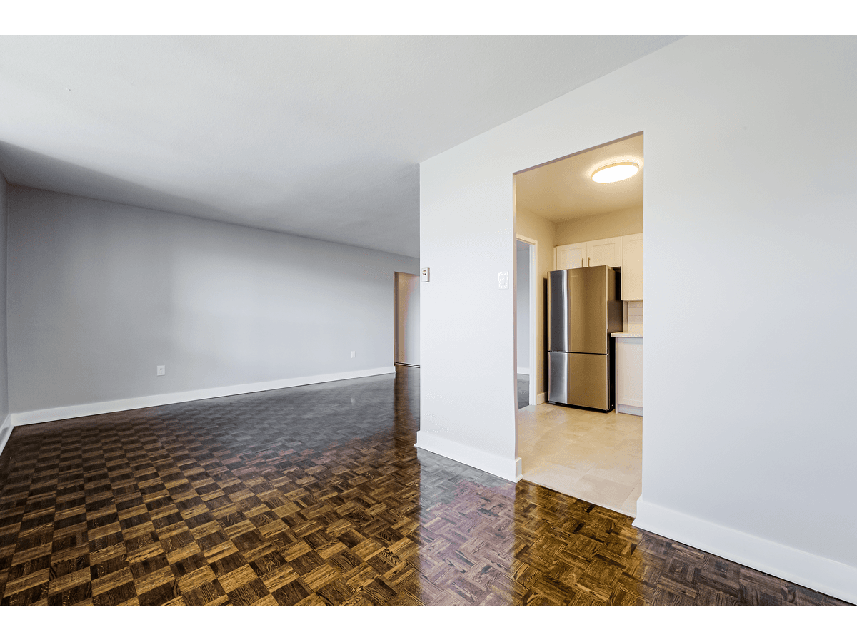 70 Park Street East — 1 BEDROOM - Photo 10