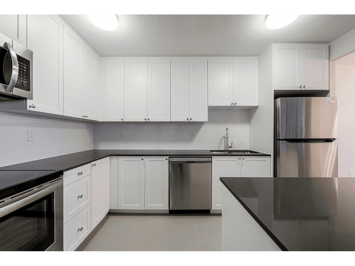 75 Eastdale Ave — 1 Bedroom (A) - Photo 12