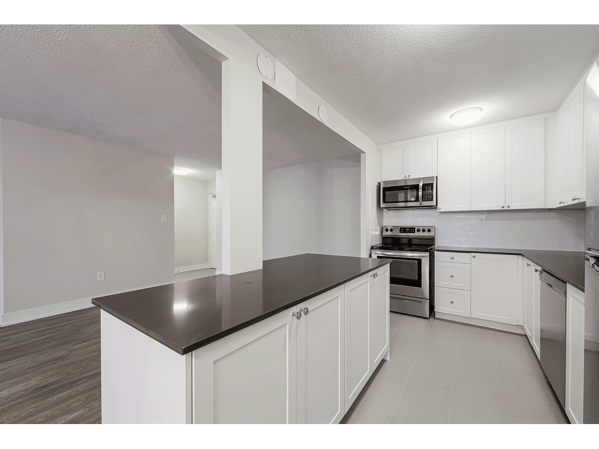 75 Eastdale Ave — 1 Bedroom (A) - Photo 10