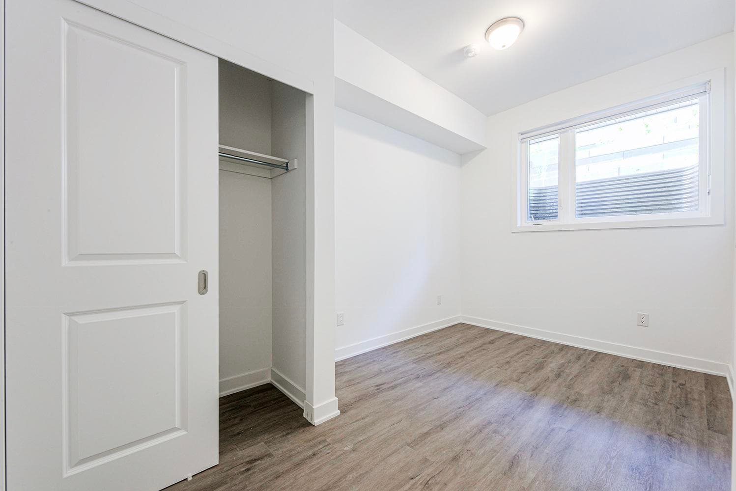 Towns On Danforth — The Kew - Photo 29