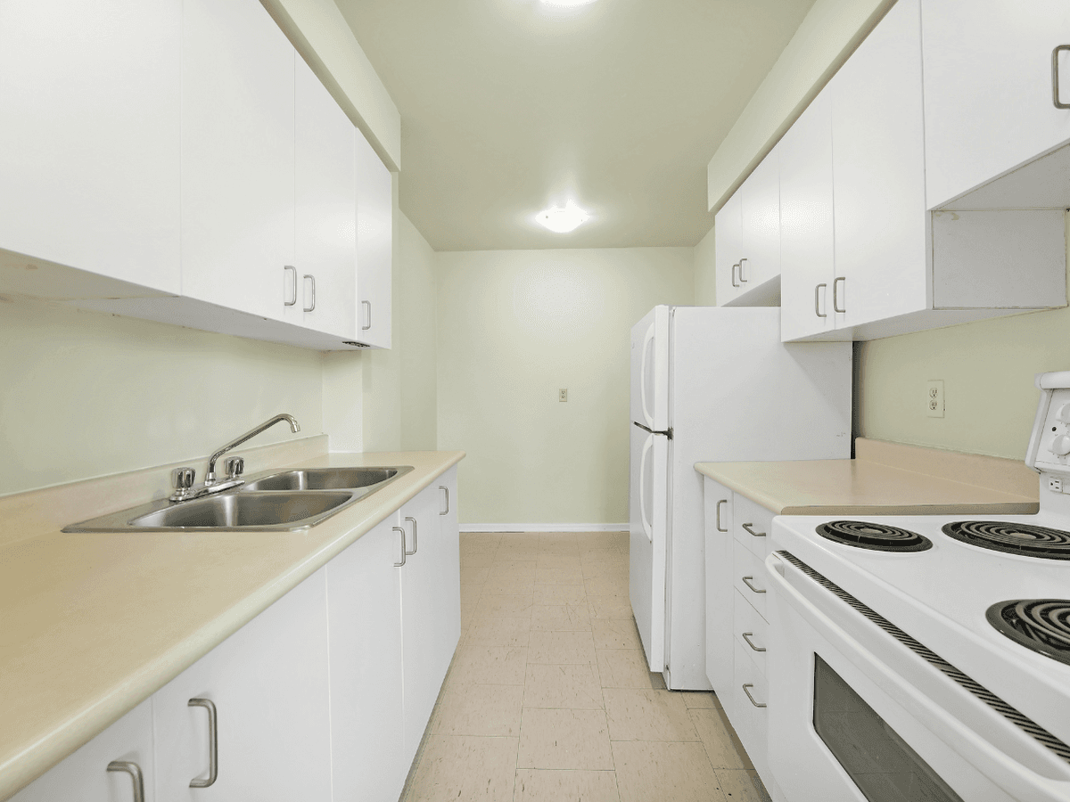 287 Markland Drive - Photo 7