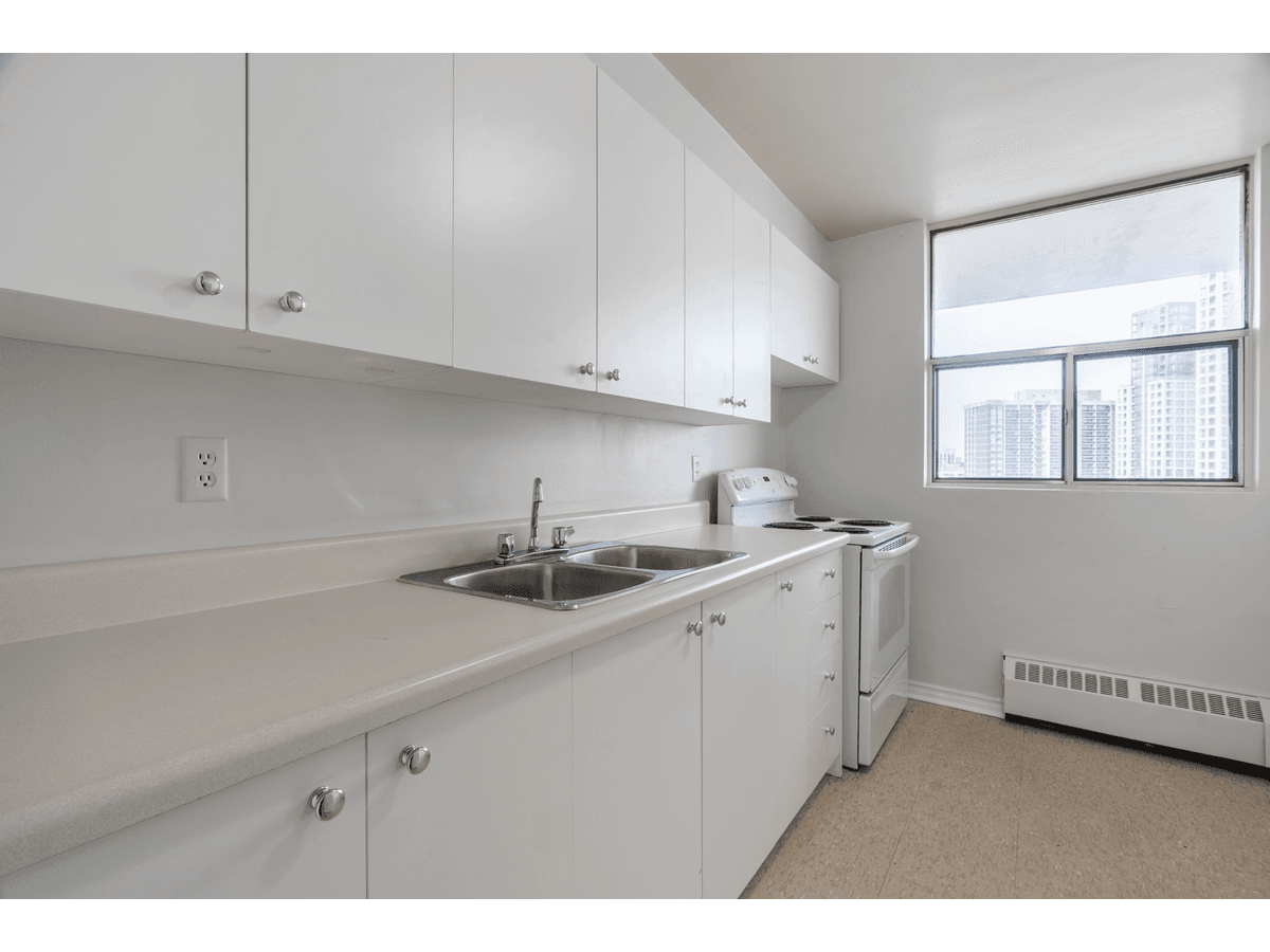 8 Lomond Drive — 3 Bedroom