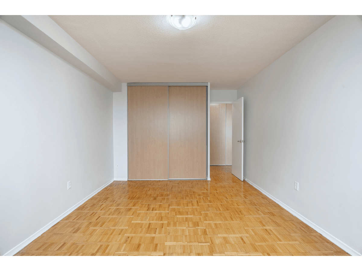 8 Lomond Drive — 3 Bedroom - Photo 11