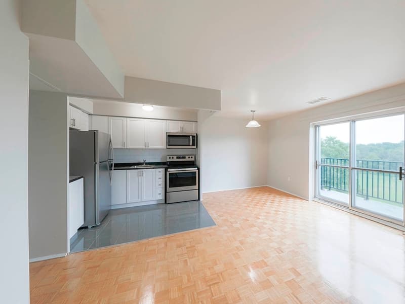 5-30 Glenn Wood Place — 3 bedrooms - Photo 4
