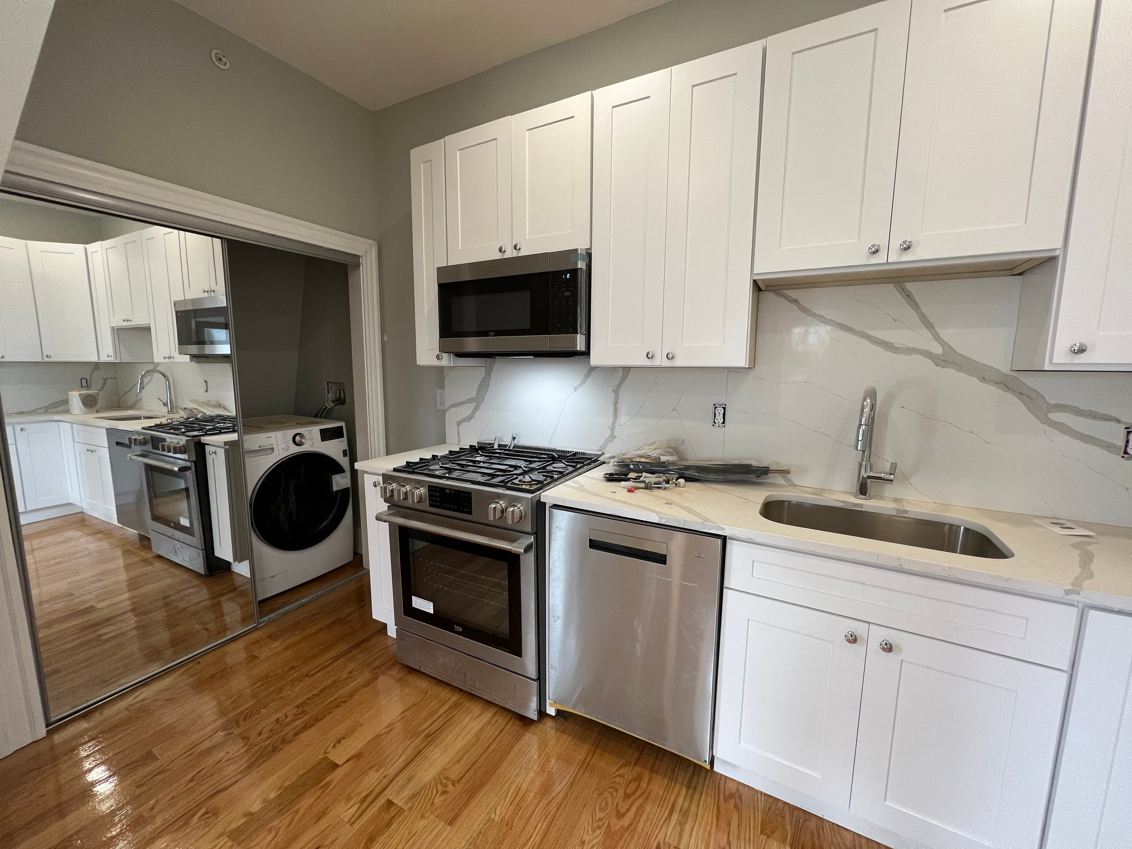71 Pearl St - Photo 2
