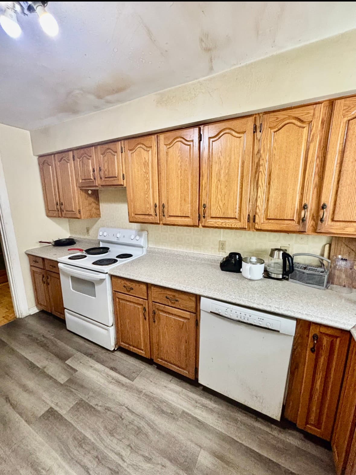765 Mitchell Street Room E - Photo 2