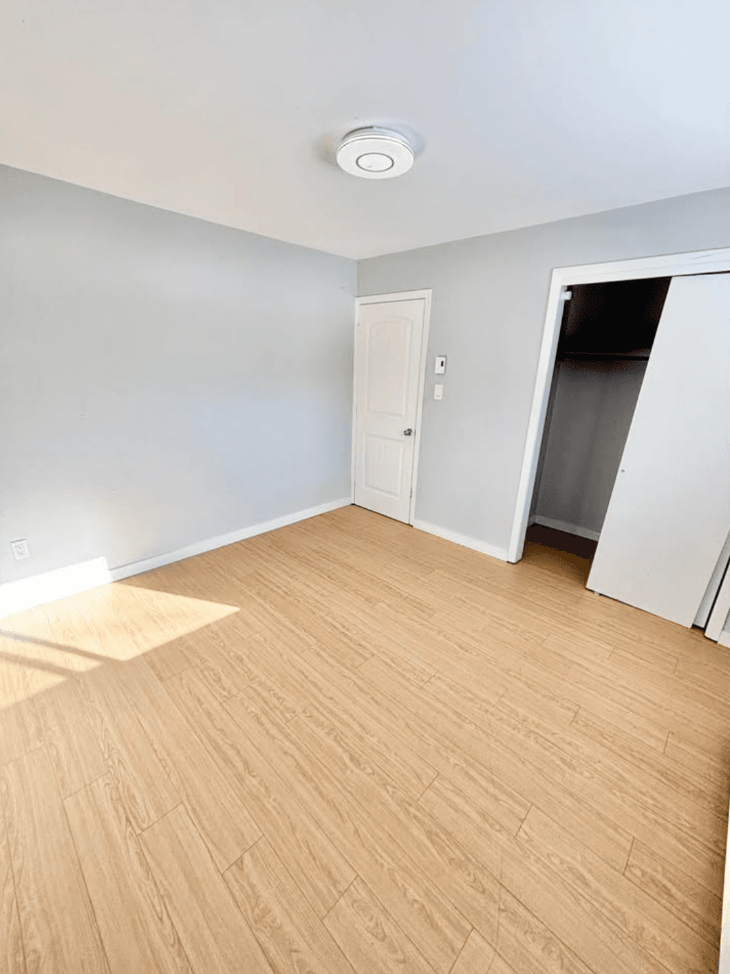 770 Riverside Drive 2 - Photo 2