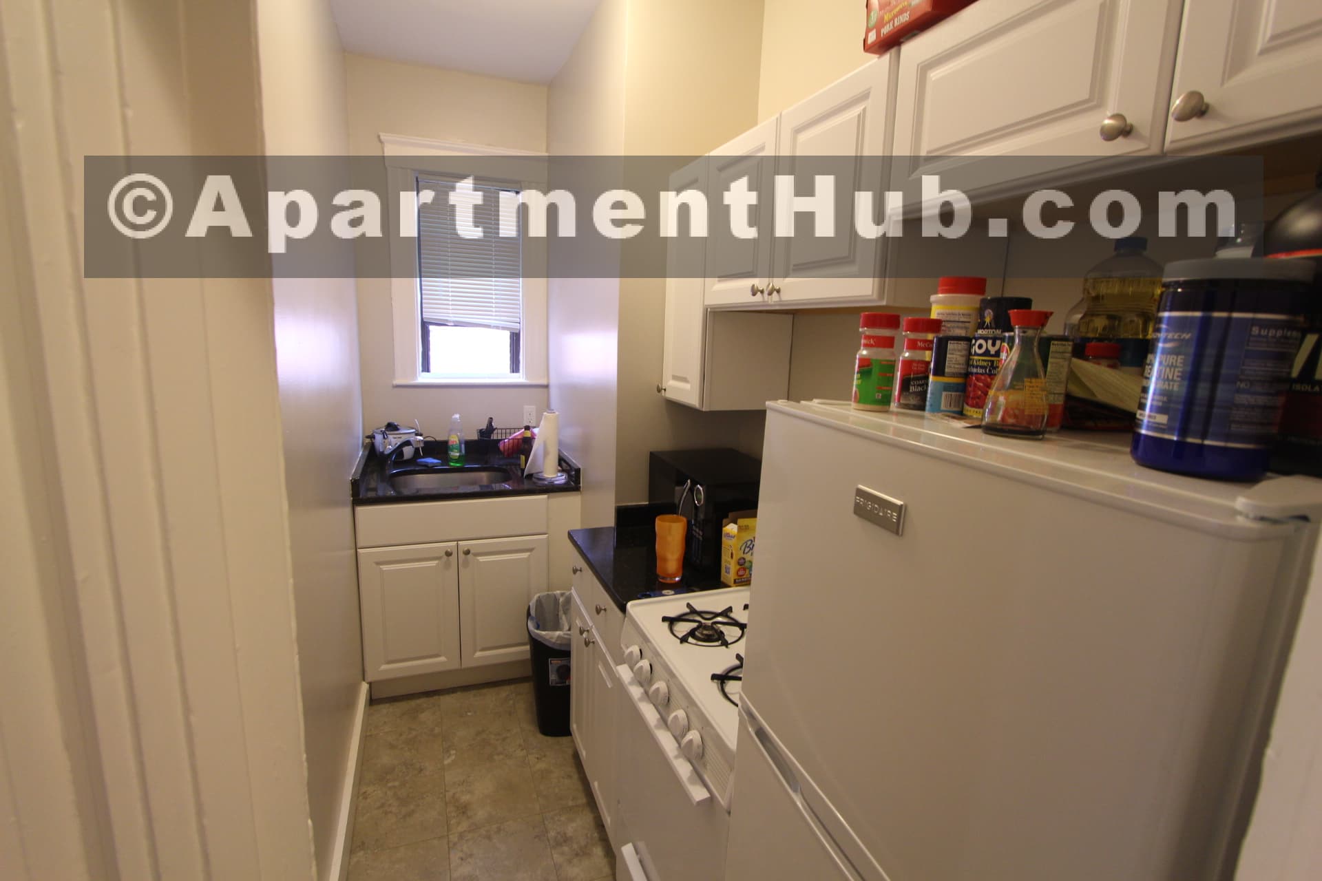 48 John F. Kennedy St - 1 - Photo 3