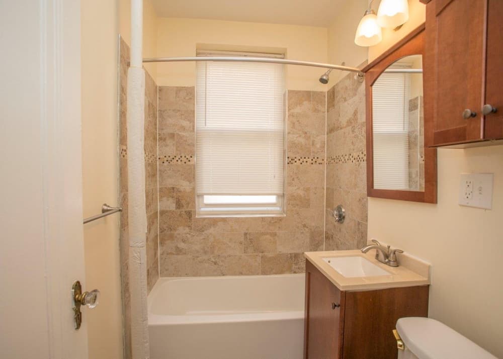 123 highland Ave - Photo 2