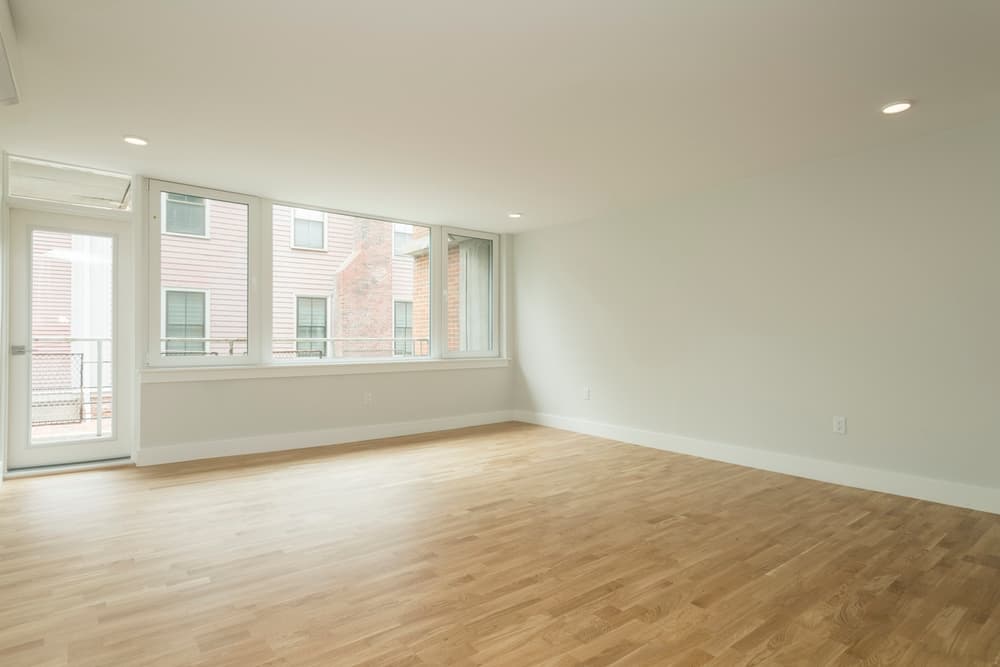 334 Harvard St - Photo 3