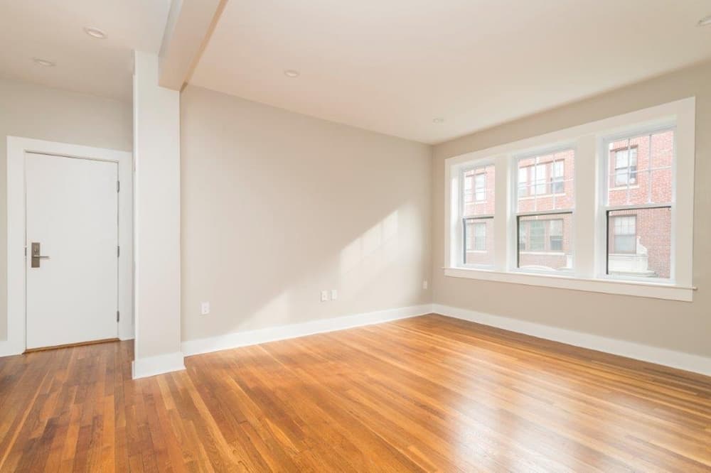16 Forest St - Photo 4