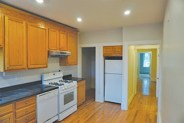 27 Lambert St - Photo 1