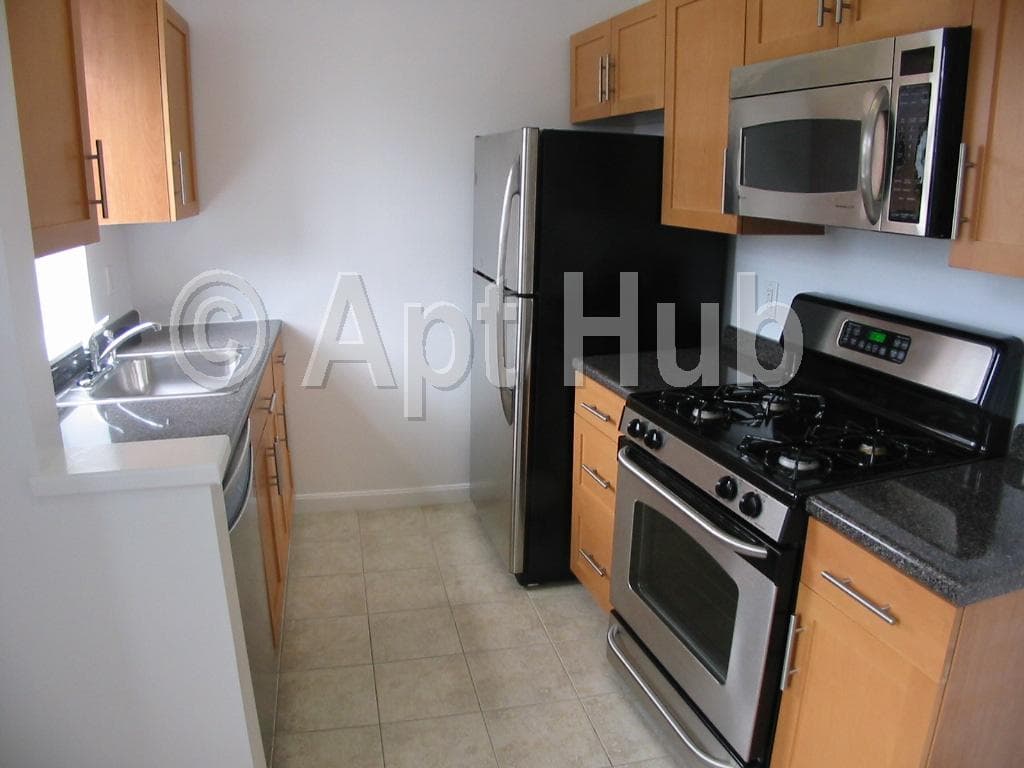 60 Brattle St - Photo 2