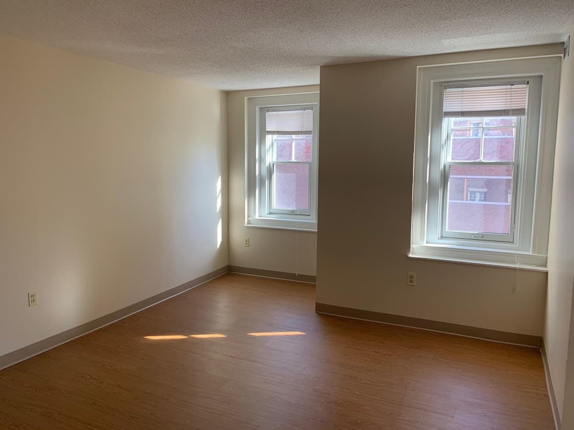 4 University Rd - Photo 2