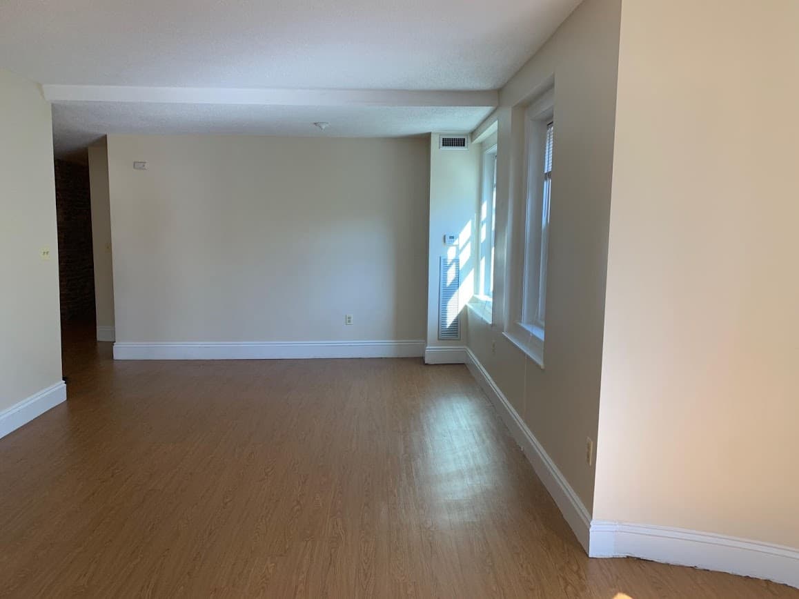 4 University Rd - Photo 3