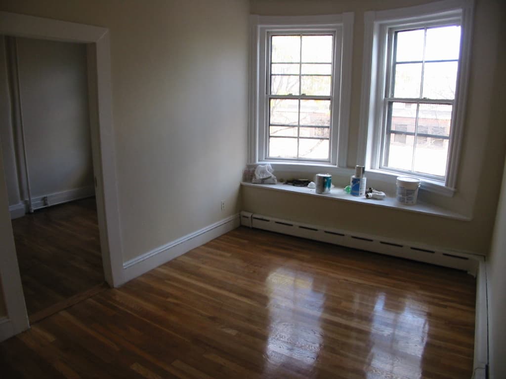 110 Willow Ave - Photo 3